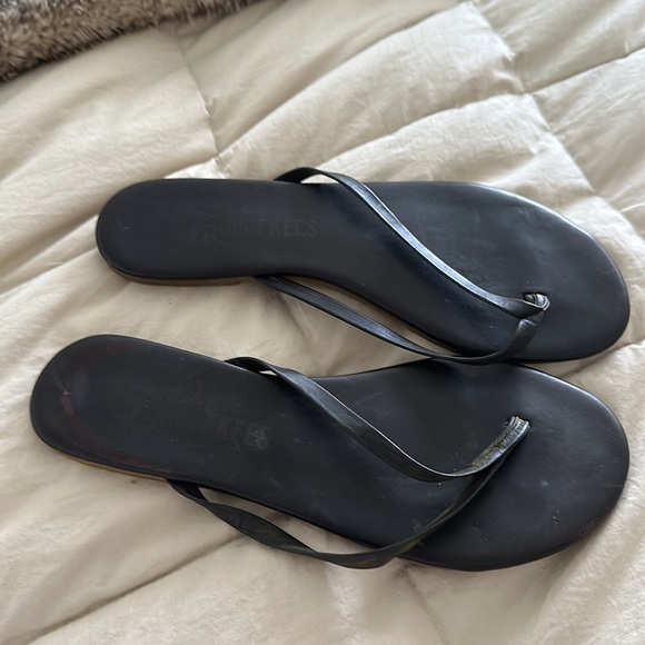 TKees size 6 flats - Picture 2 of 3